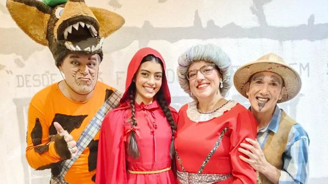 Chapeuzinho Vermelho e o Lobo